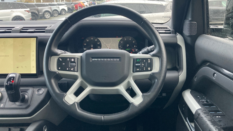 Land Rover Defender 2.0 P300 X-Dynamic HSE 110 5dr Auto Petrol Estate